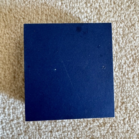 【Swarovski】 Swan Silver Tone and White Crystal Heart Pendant Necklace 15" - Picture 5 of 6